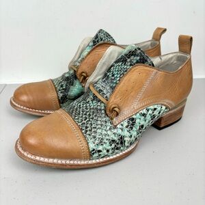 Freebird Mabel Shoes Oxfords Heeled Distressed Leather Slip On Western size 10
